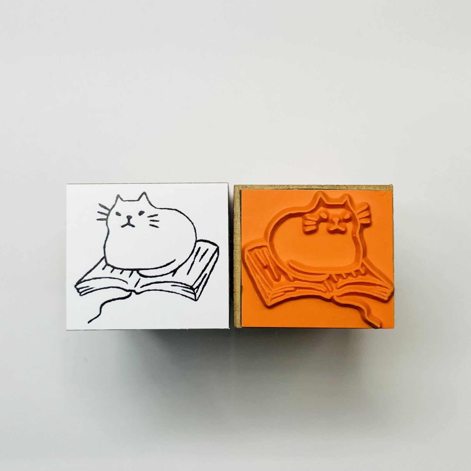 【Stamp House Morita Inbou】Wood Rubber Stamp- Books and Cats