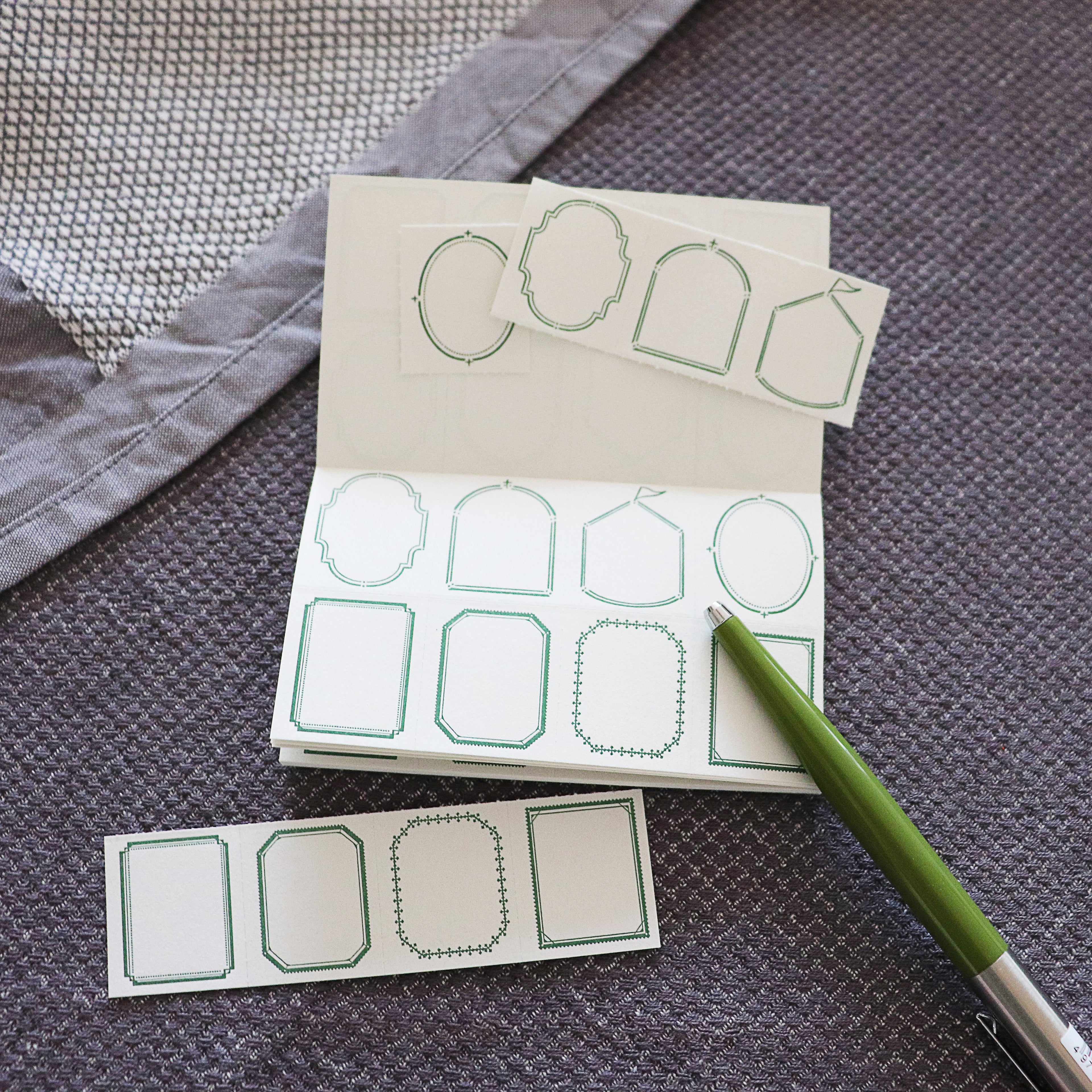 OEDA LETTERPRESS - 8 Shape Label Book