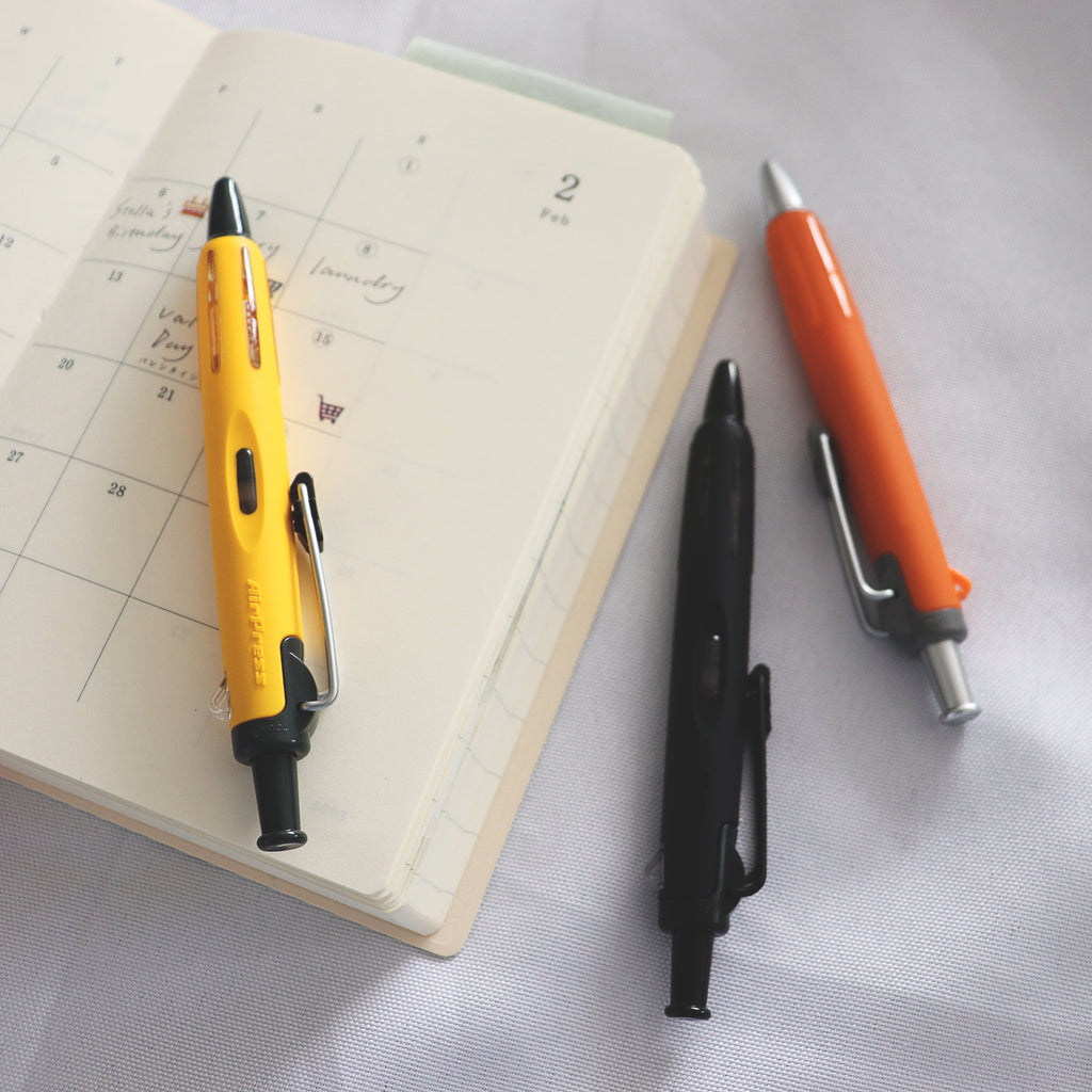 【Tombow】APS Gel Oil-based Ballpoint Pen (0.7mm)