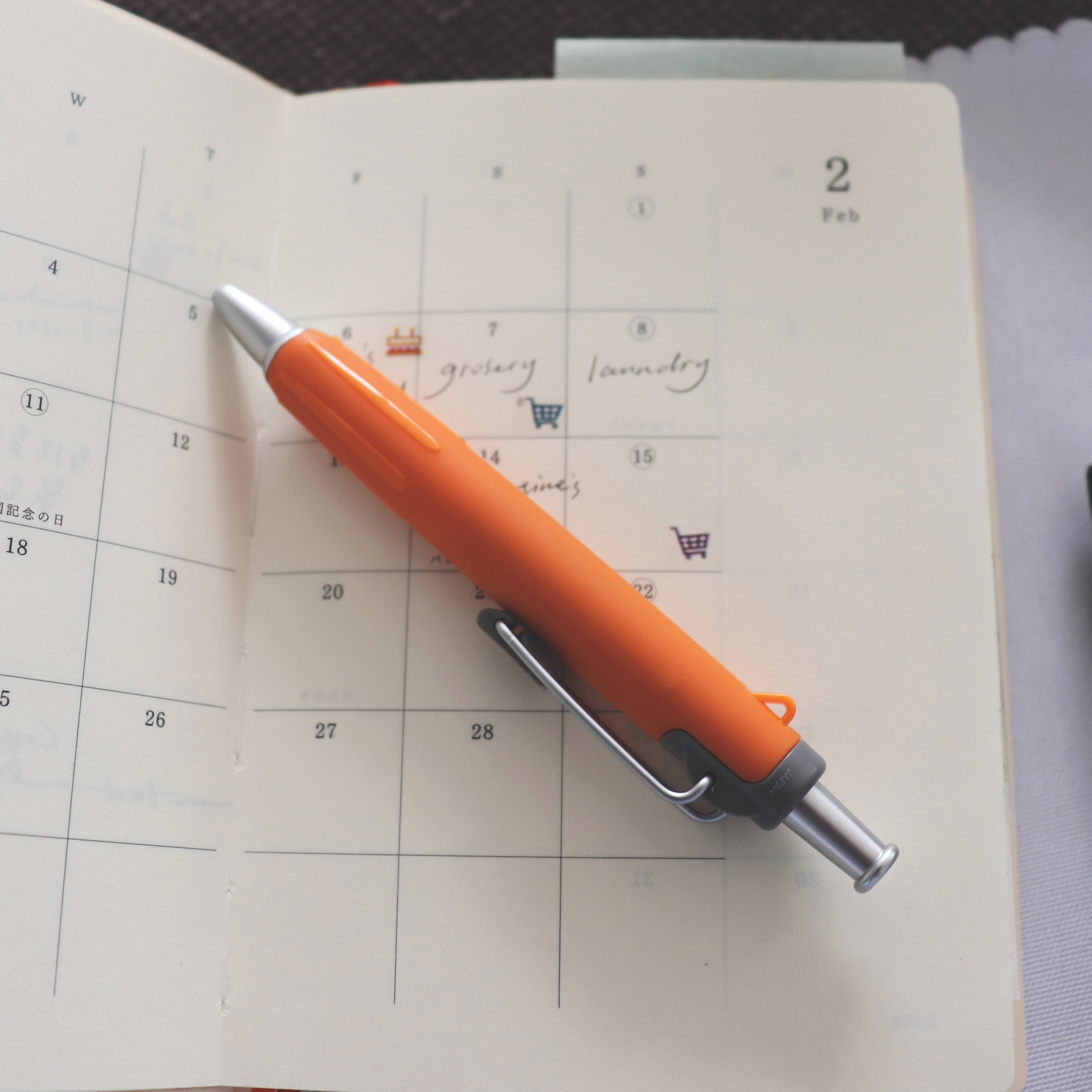 【Tombow】APS Gel Oil-based Ballpoint Pen (0.7mm)