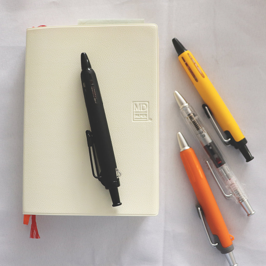 【Tombow】APS Gel Oil-based Ballpoint Pen (0.7mm)