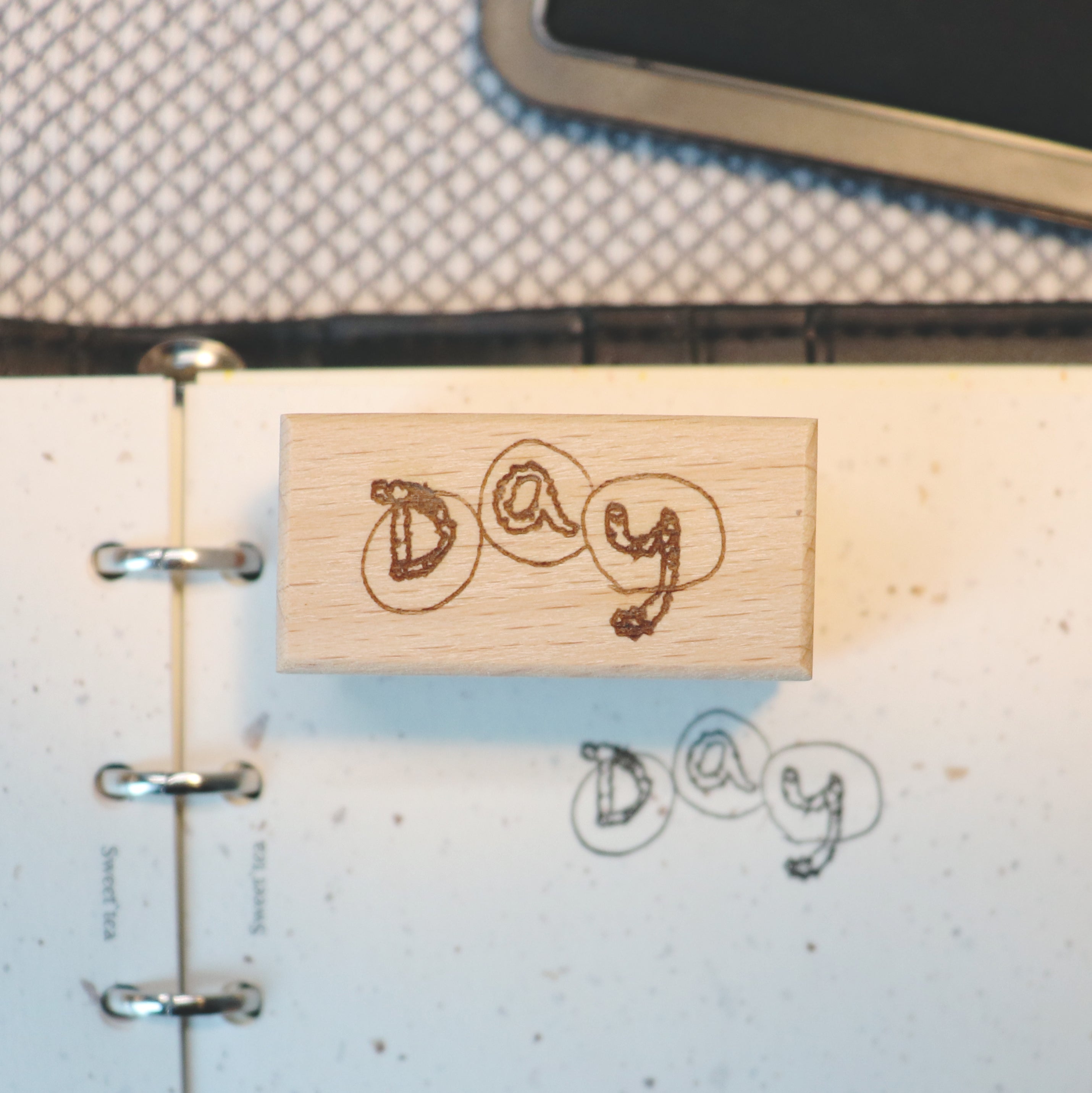 【Two Raccoons】Wooden Stamp - Day and Night