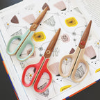 [PLUS] Fitcut Curve Scissor - Retro Limited Edition