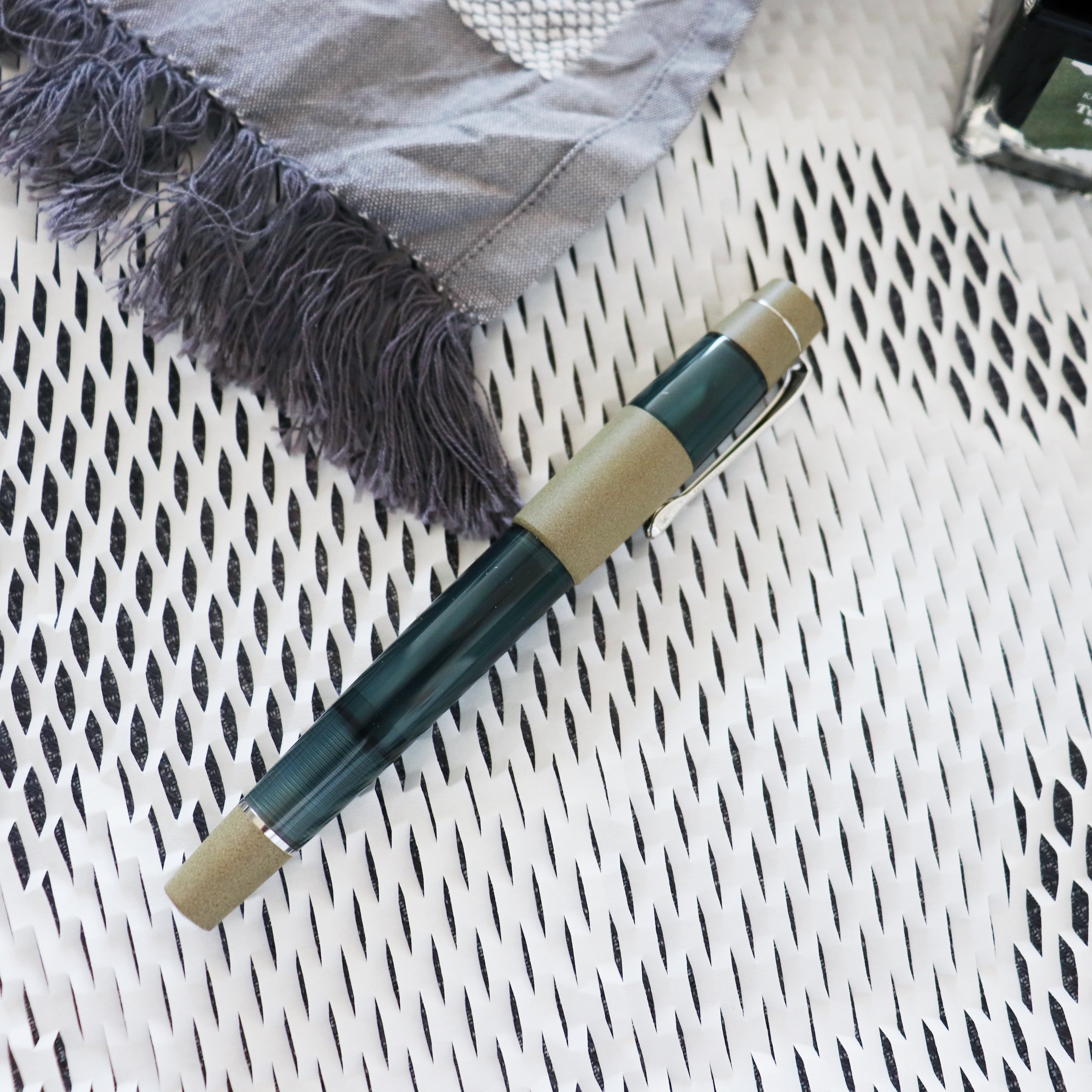 [OPUS 88] Koloro Fountain Pen - Teal