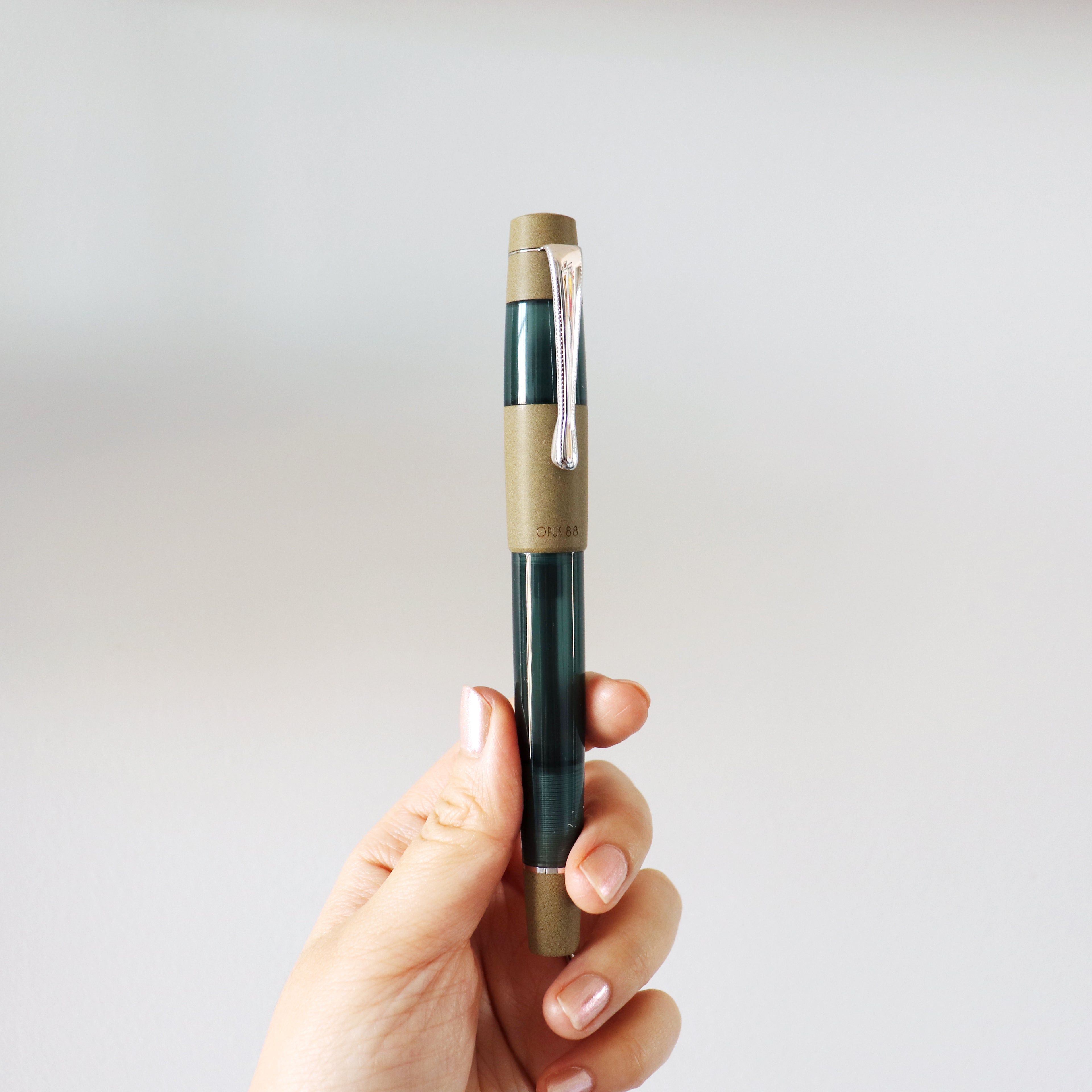 [OPUS 88] Koloro Fountain Pen - Teal