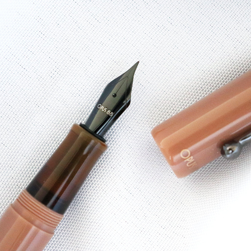[OPUS 88] Koloro DEMO Fountain Pen - Mocha Coffee