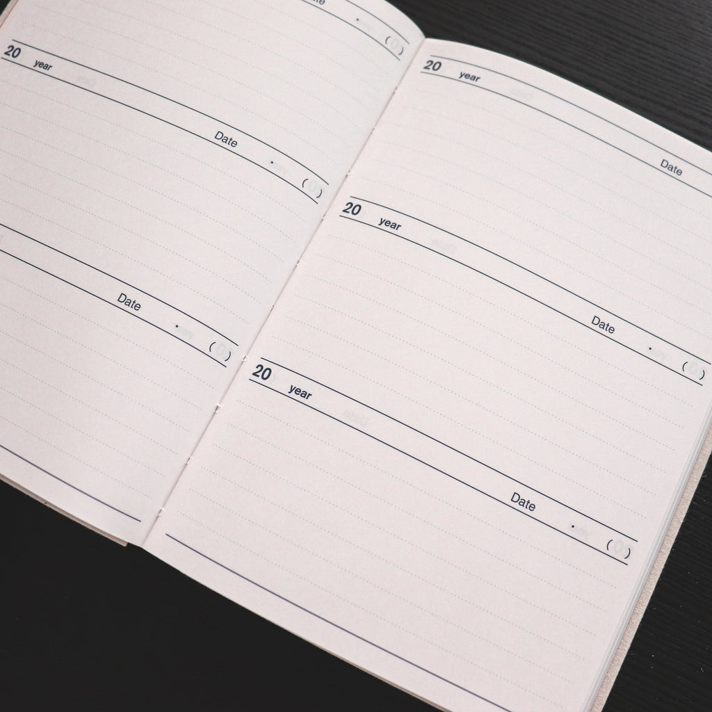 [Artemis] 3-Year Diary – Stylish Cat