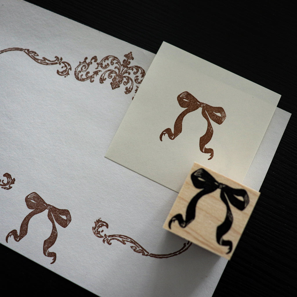 Keiko Endo Wood Stamp — Butterfly Knot