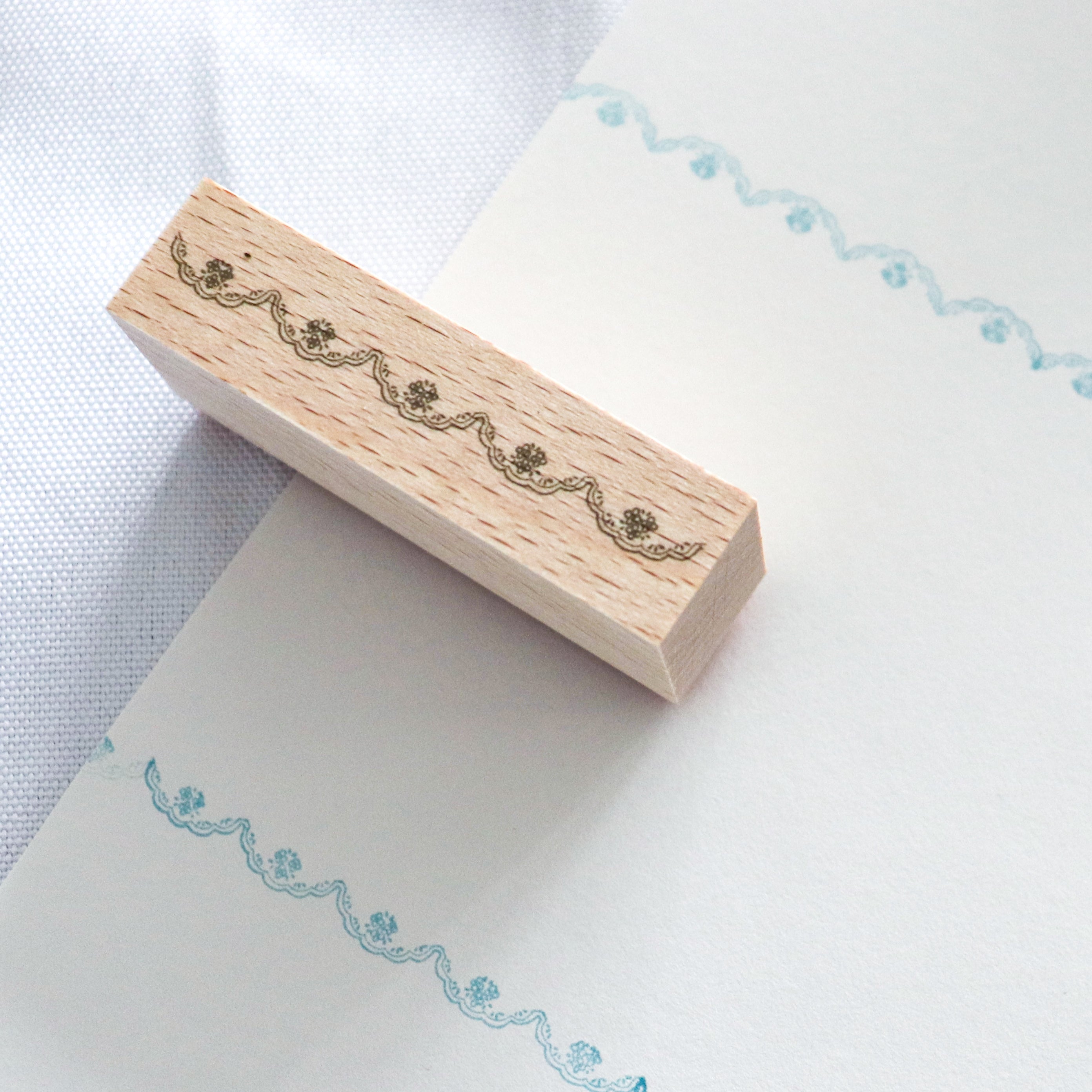 forme - Laced Line Rubber Stamp