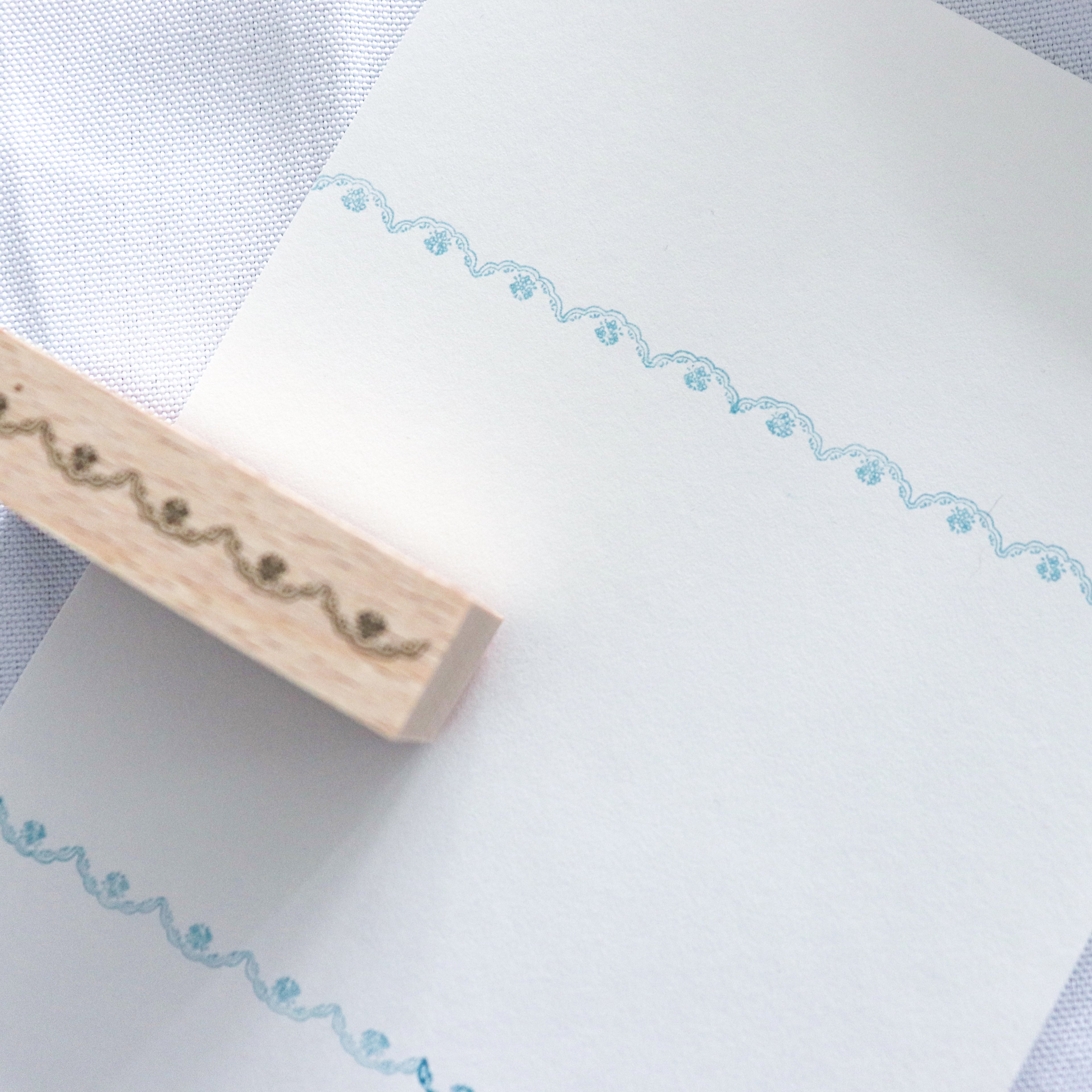 forme - Laced Line Rubber Stamp