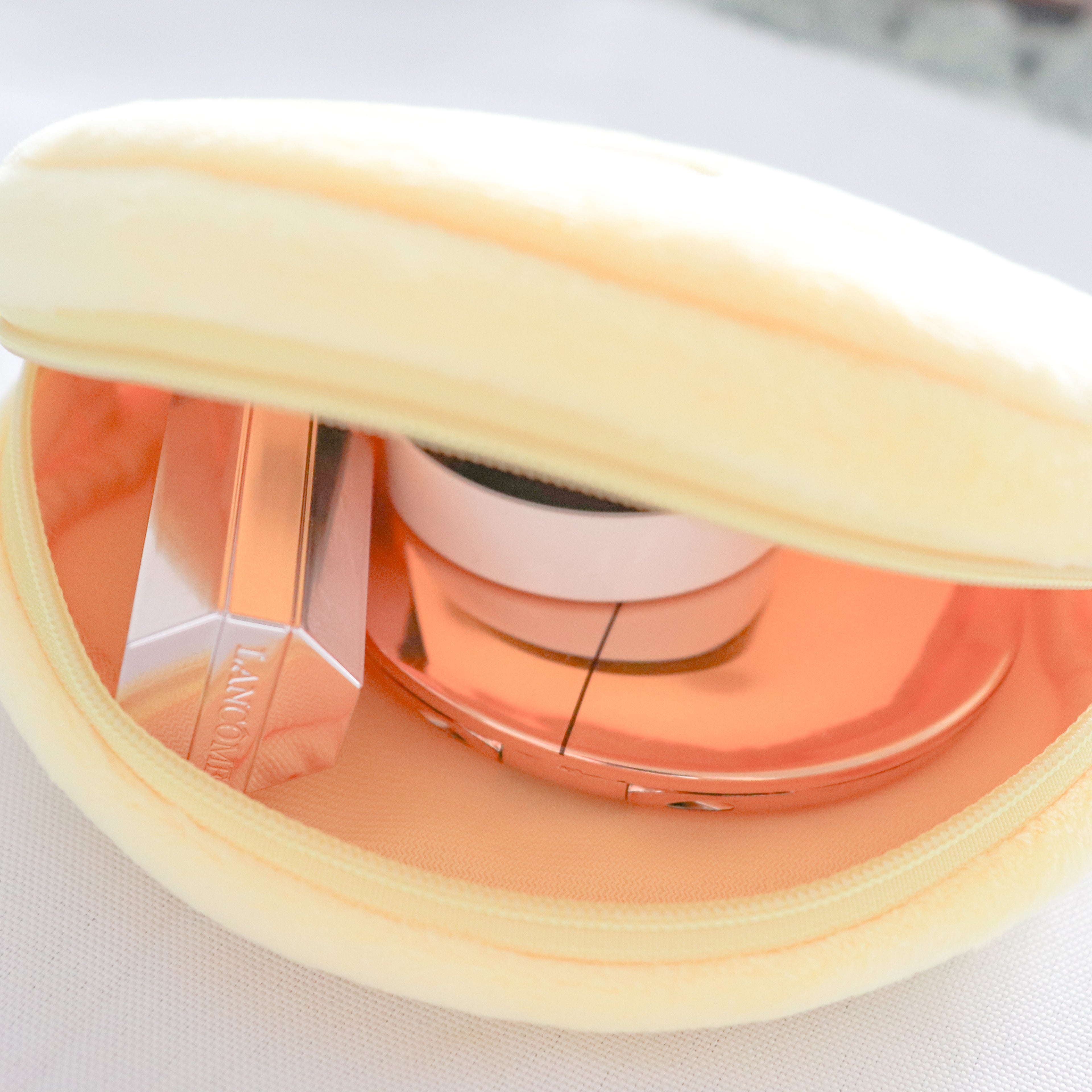 Mind Wave Pichomame Face Pouch