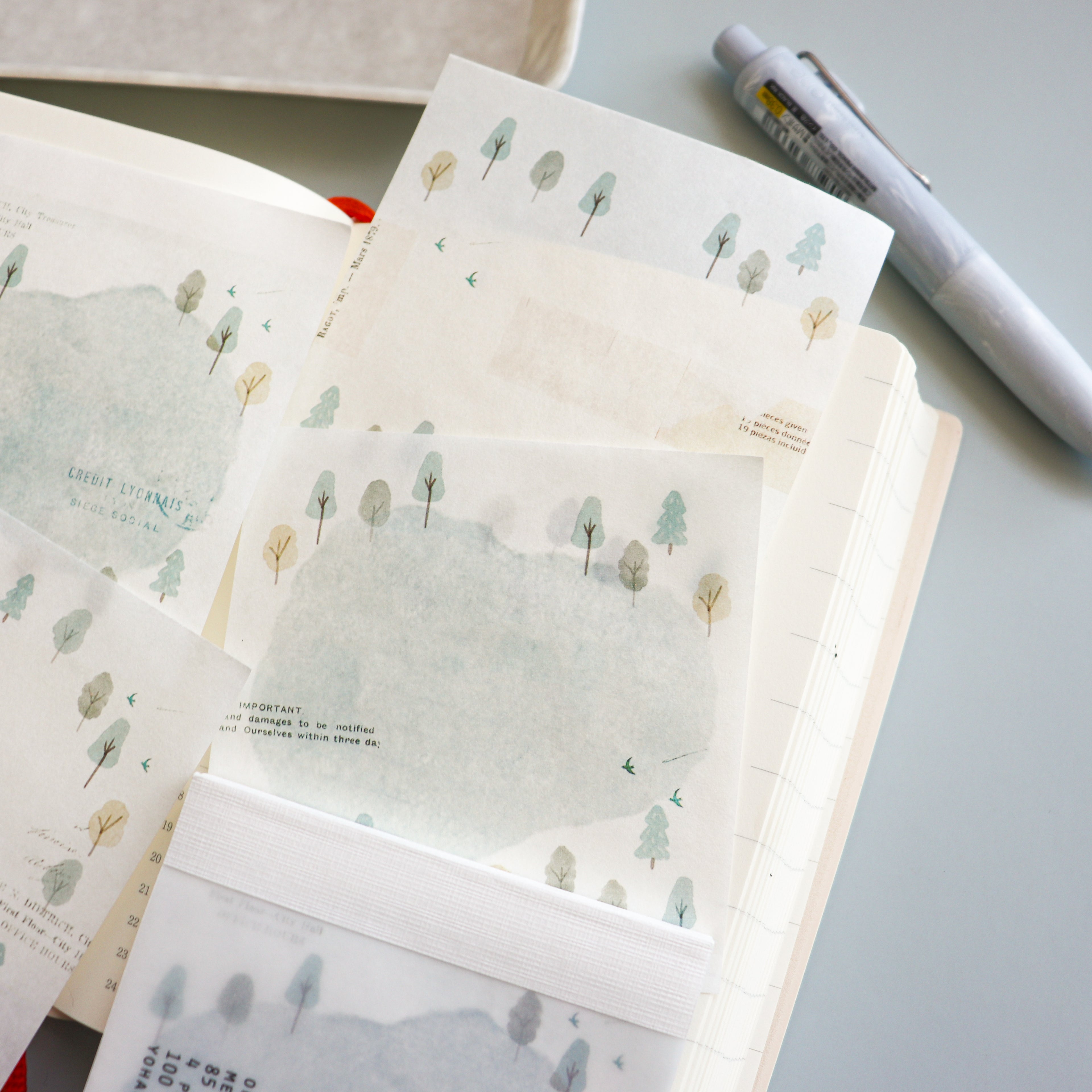 YOHAKU Memo Pad- Hiking