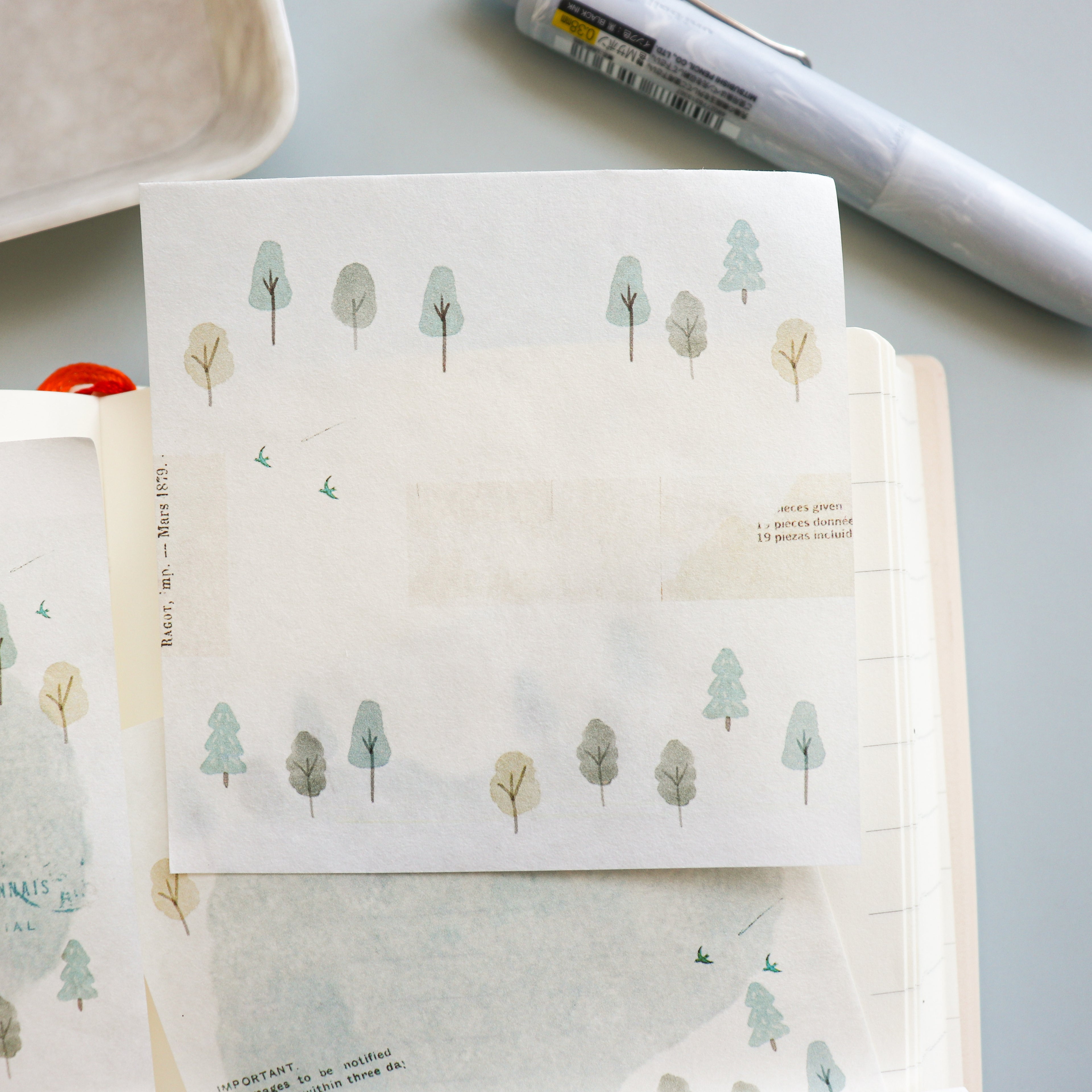 YOHAKU Memo Pad- Hiking