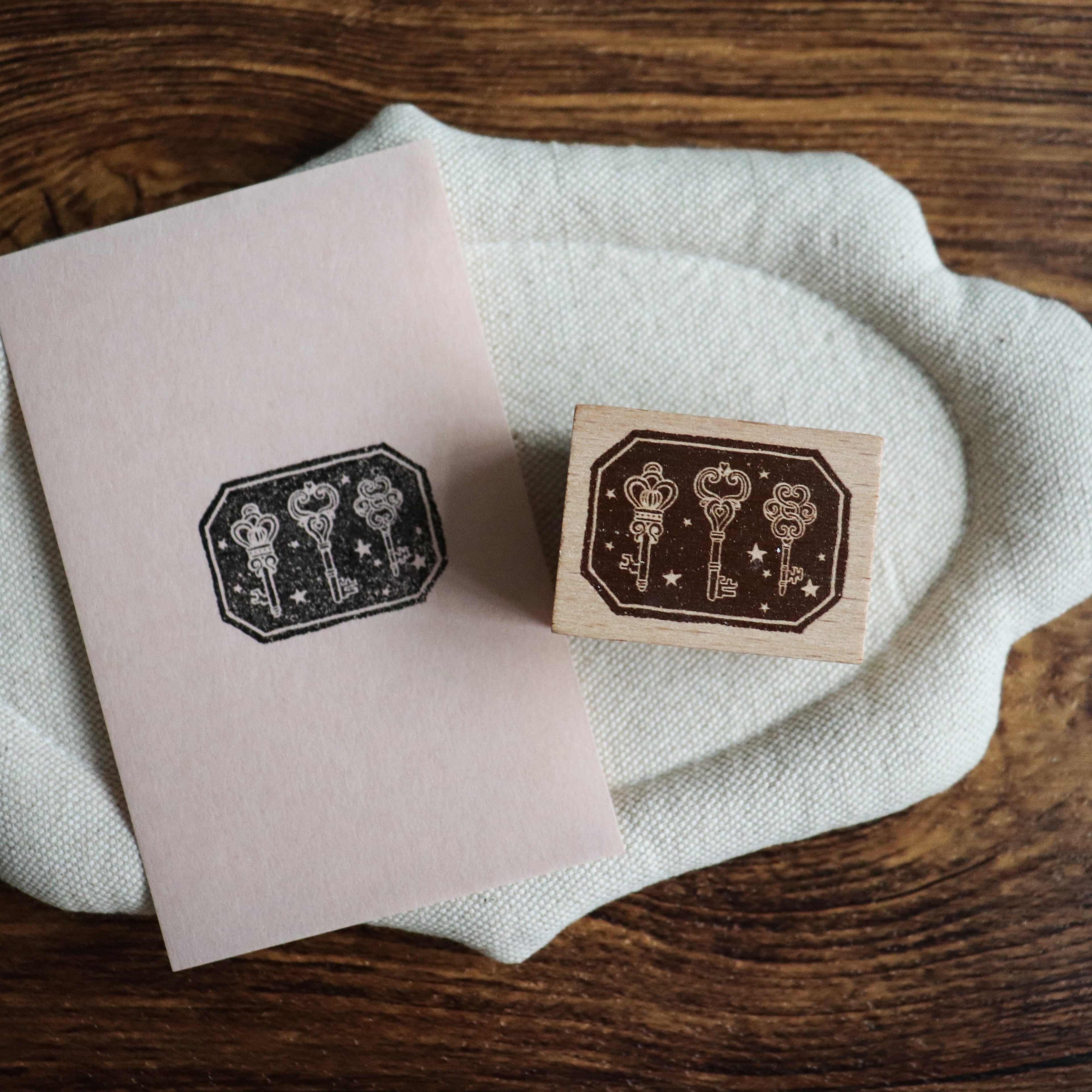 【LOI Design】Antique Curiosities - Royal Key Stamp