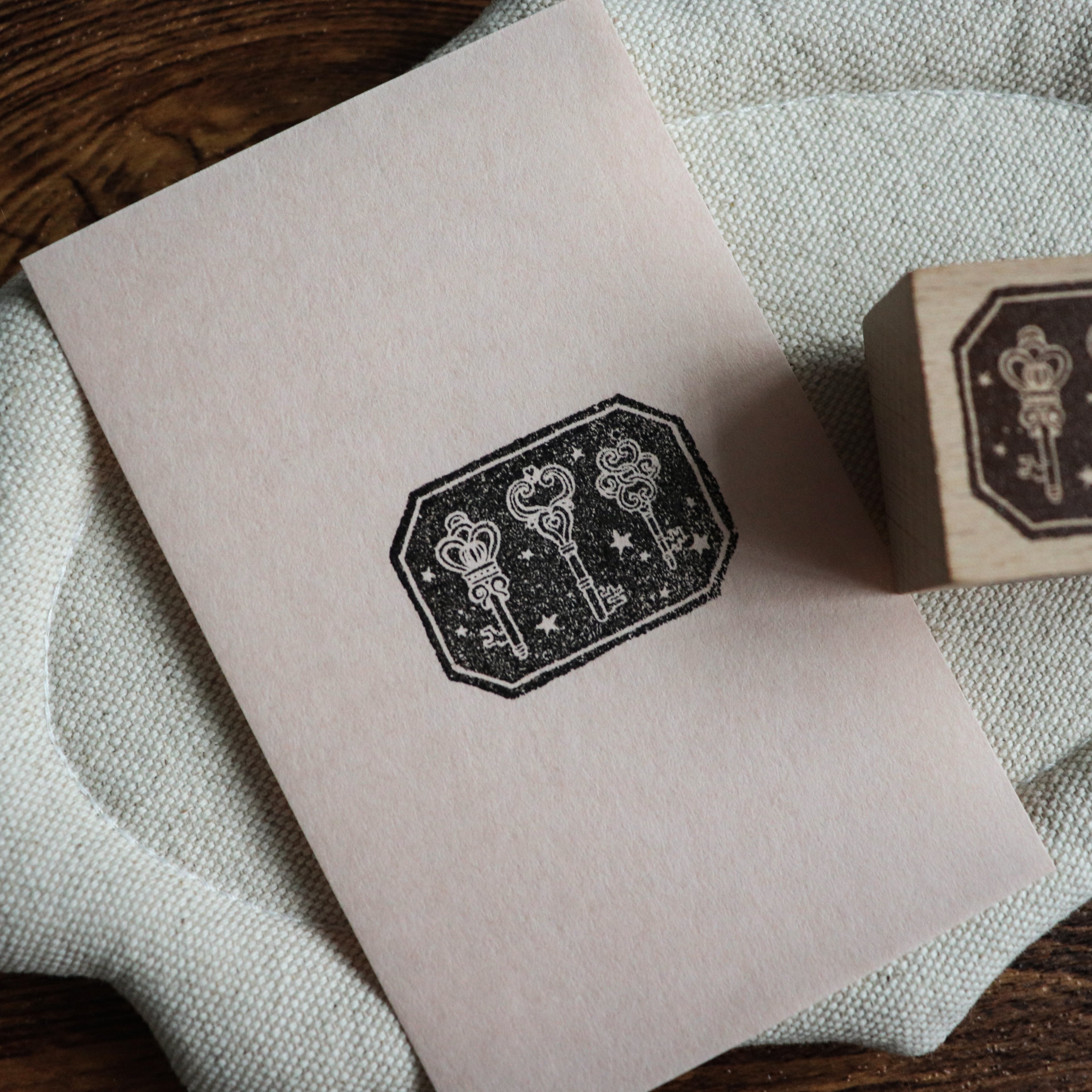 【LOI Design】Antique Curiosities - Royal Key Stamp