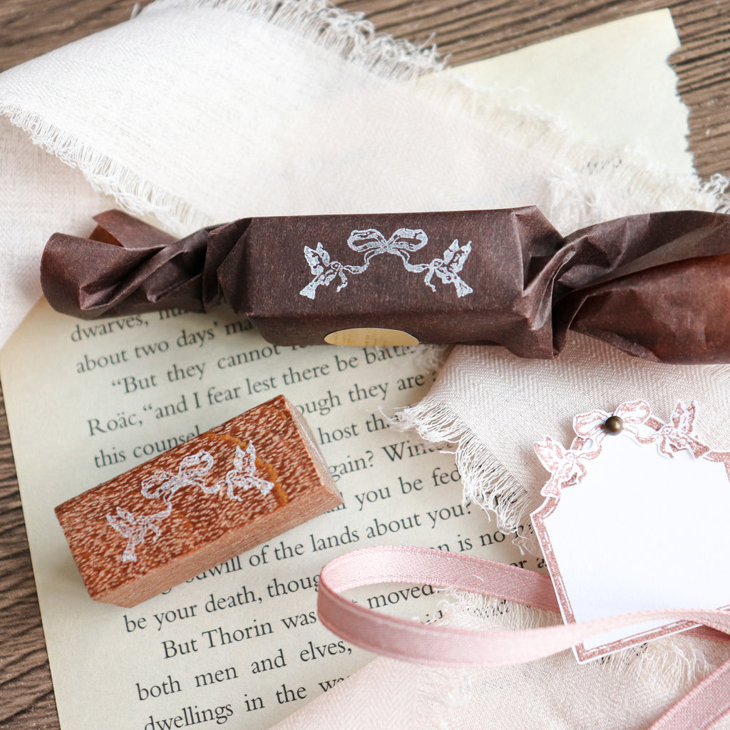 Jieyanow Atelier- Wood Rubber Stamp- Bird with Ribbon