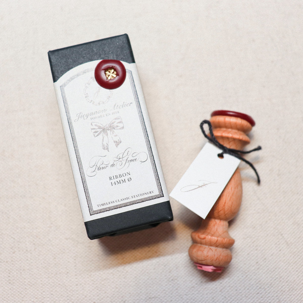 Jieyanow Atelier- Fleur De Grace Rubber Stamp