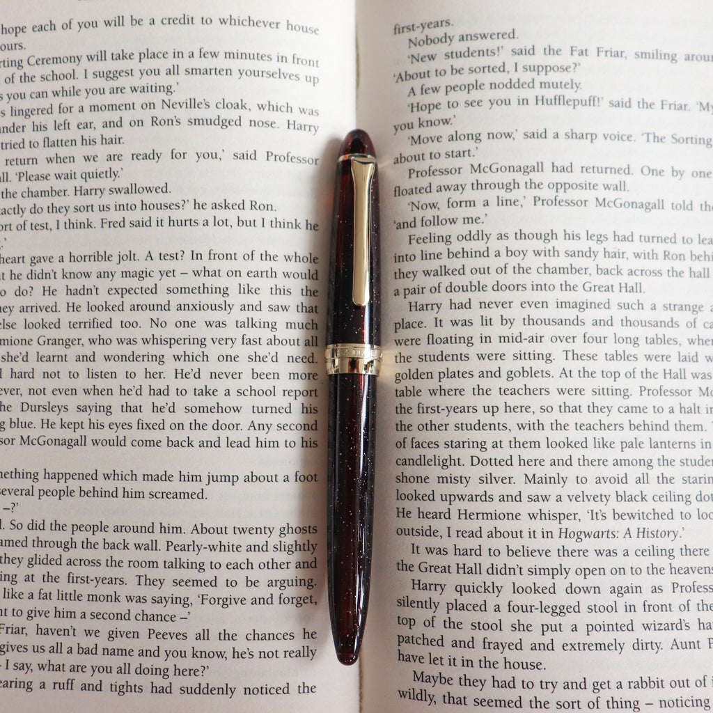 SAILOR Shikiori Fountain Pen Hisakata Thin Type- Rubber (Fine)