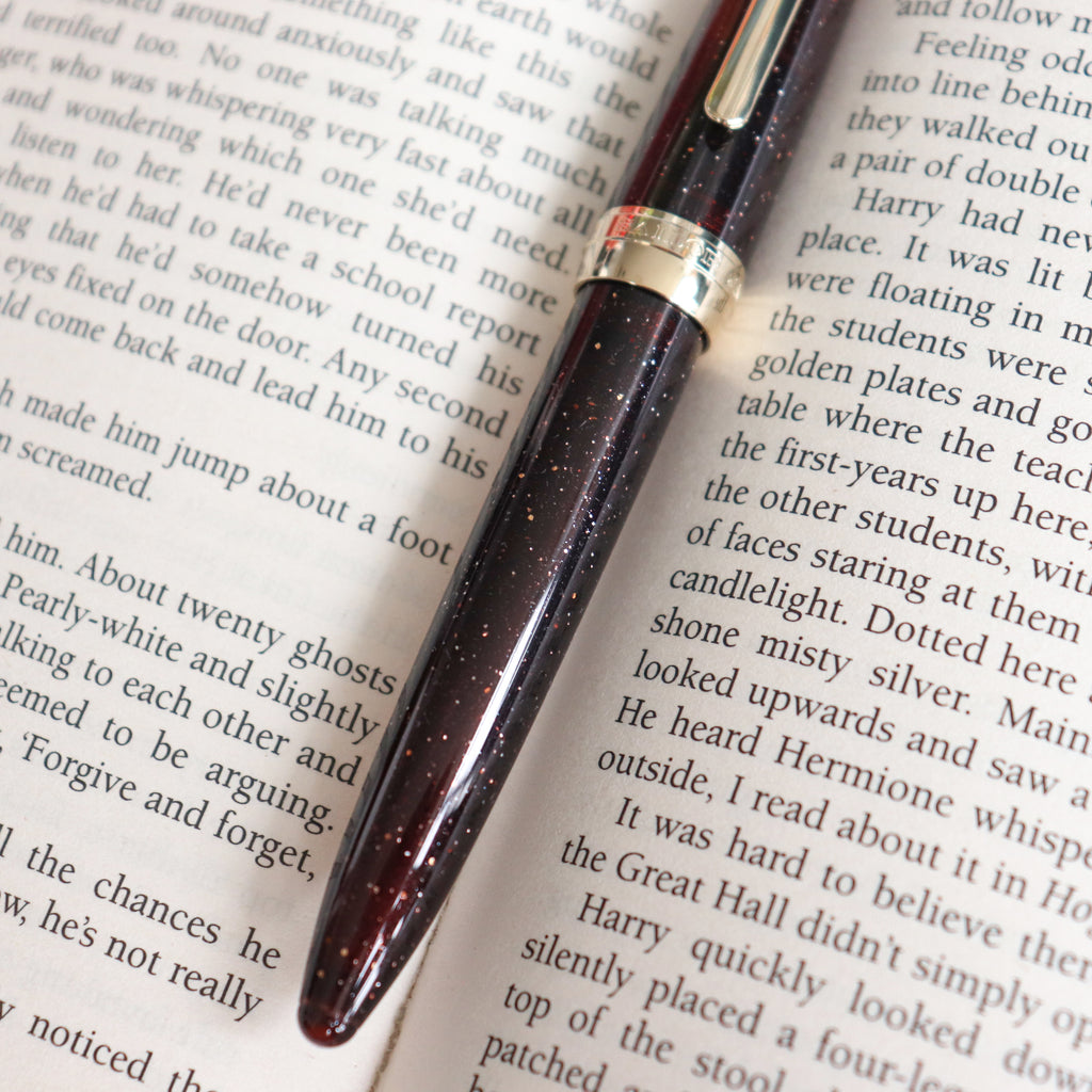 SAILOR Shikiori Fountain Pen Hisakata Thin Type- Rubber (Fine)