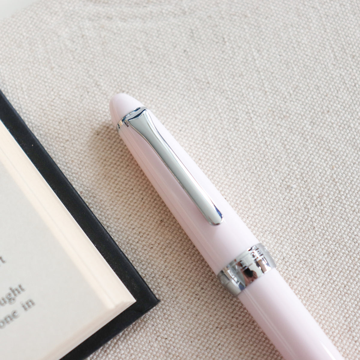 SAILOR Shikiori Fountain Pen Hisakata Thin Type- Sakura (Fine)