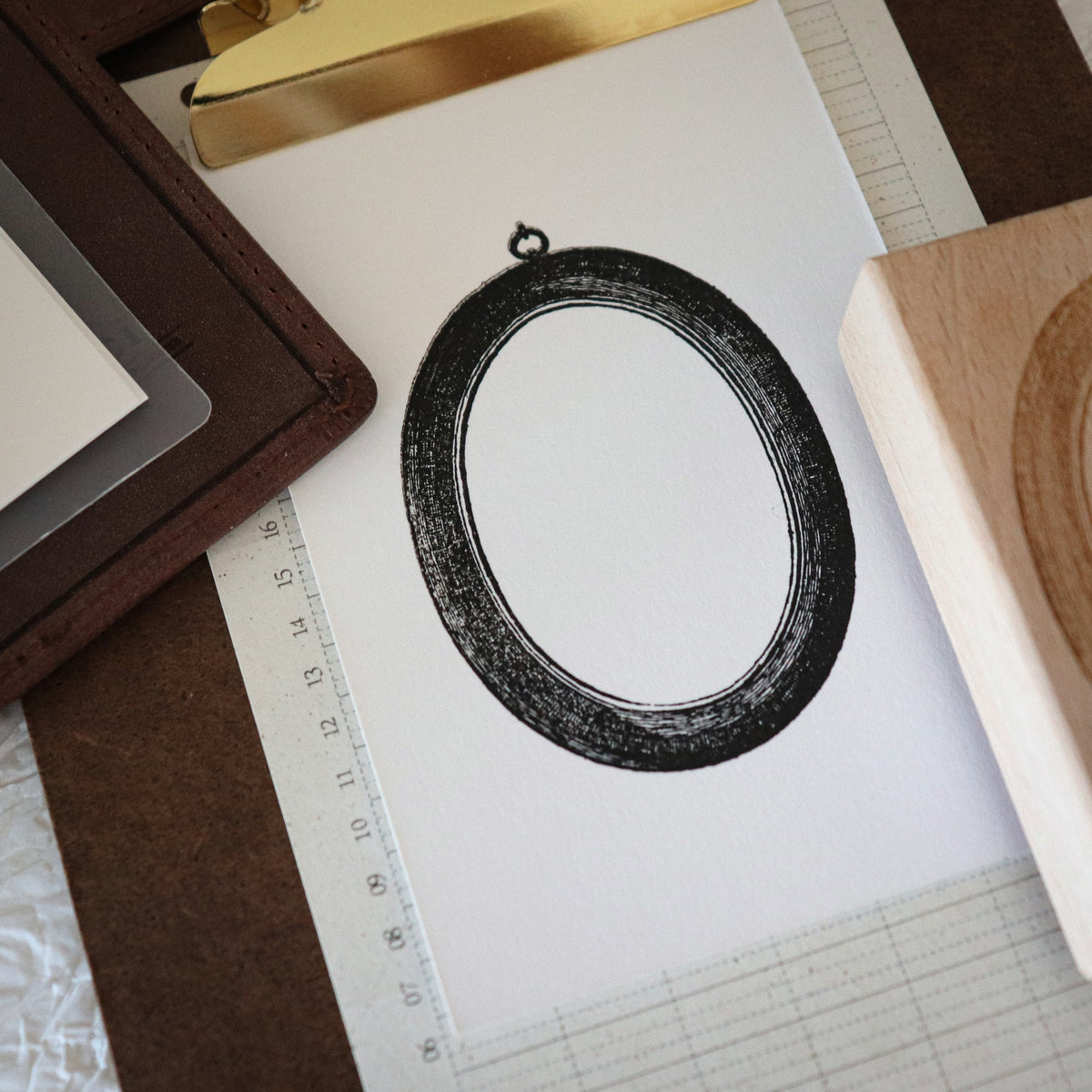 [Bunny Craft House] Wood Stamp - Detailed Oval Mirror